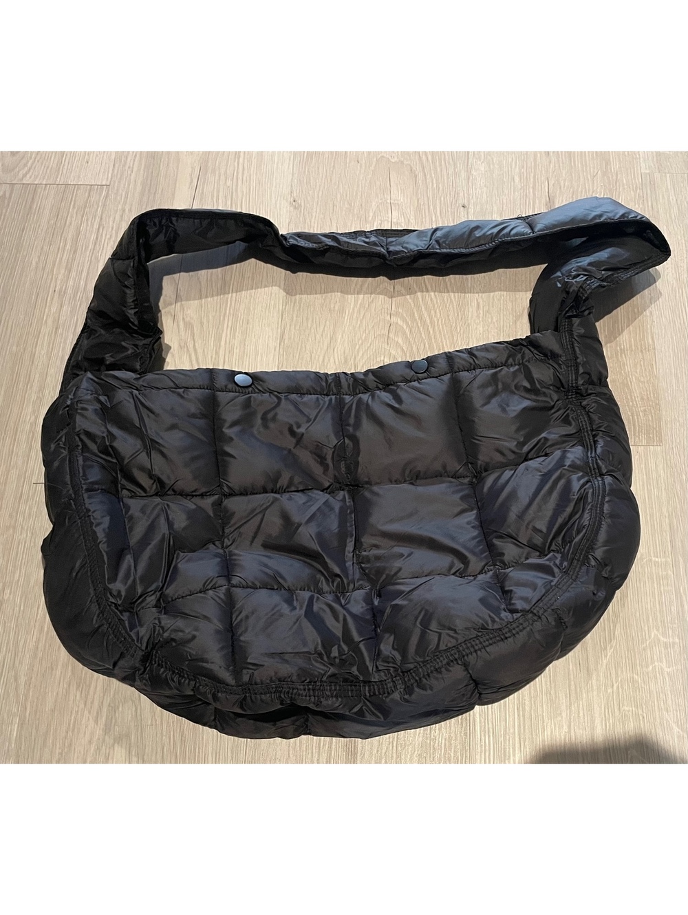 Black Quilted Puffer Cross Body Shoulder Bag with Zipper and Snap Closures - Picture 4 of 10
